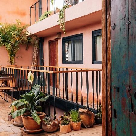 Отель Boulenc Bed And Bread Oaxaca Экстерьер фото